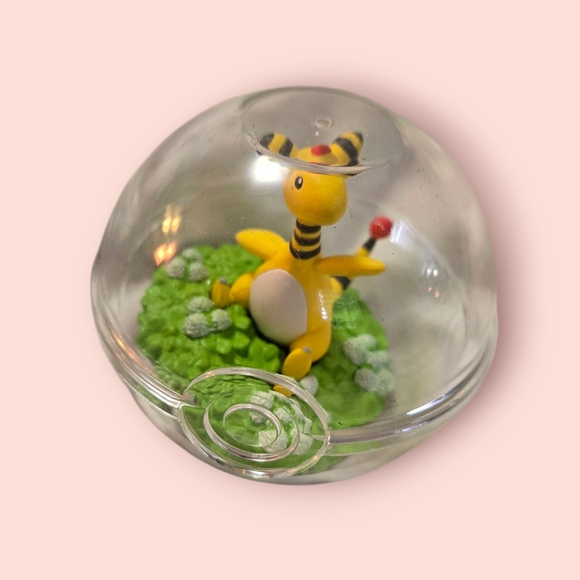 Pokemon Amphros in Clear Dome - Picture 1 of 1